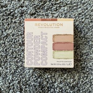 Revolution Makeup Contour Powder Compact - Fair